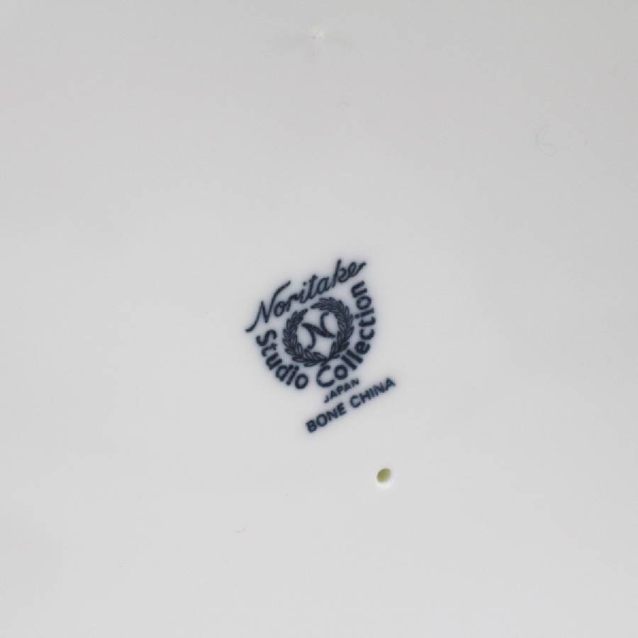 希少!Noritake ノリタケ スタジオコレクション 女性 白磁 希少!Noritake ノリタケ スタジオコレクション 女性 白磁