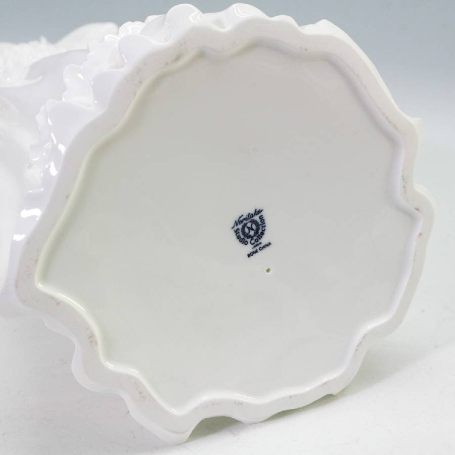 希少!Noritake ノリタケ スタジオコレクション 女性 白磁 希少!Noritake ノリタケ スタジオコレクション 女性 白磁