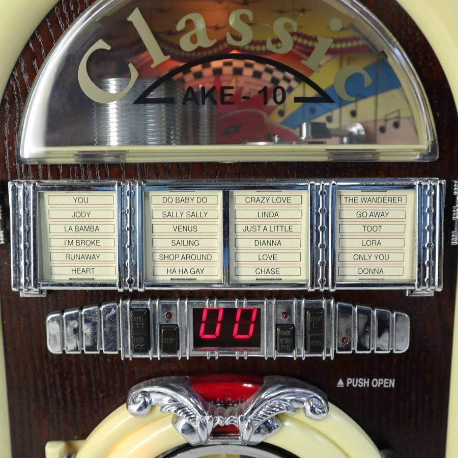 Classic AKE-10 ジュークボックス型ラジオCDプレーヤー レトロ Classic AKE-10 ジュークボックス型ラジオCDプレーヤー レトロ