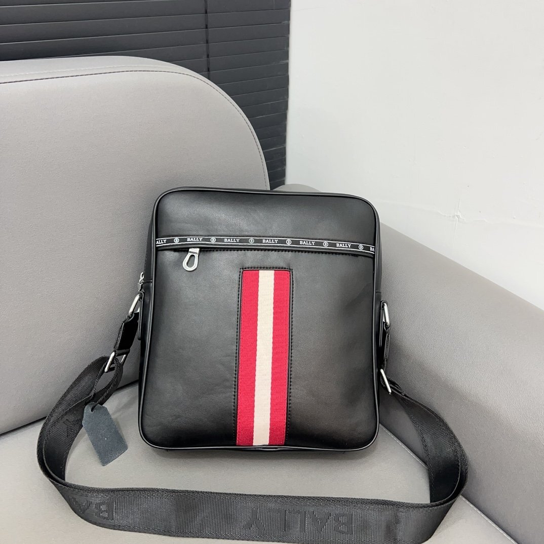 美品 BALLY (バリー )トガント レザー ショルダー クロス 美品 BALLY (バリー )トガント レザー ショルダー クロス