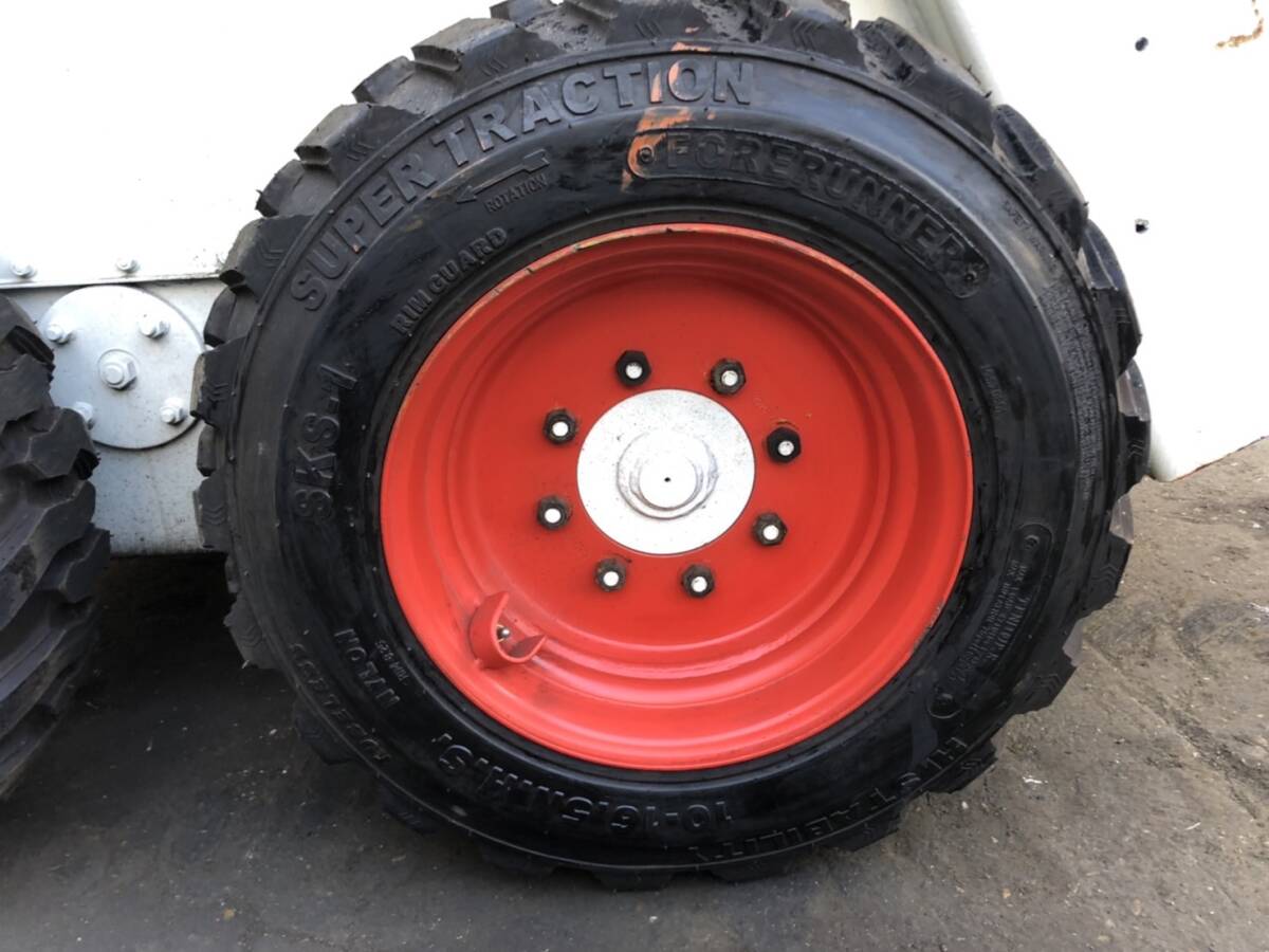 タイヤ・ホイール タイヤサイズ:10-16.5 TCMボブキャット725 タイヤ・ホイール タイヤサイズ:10-16.5 TCMボブキャット725