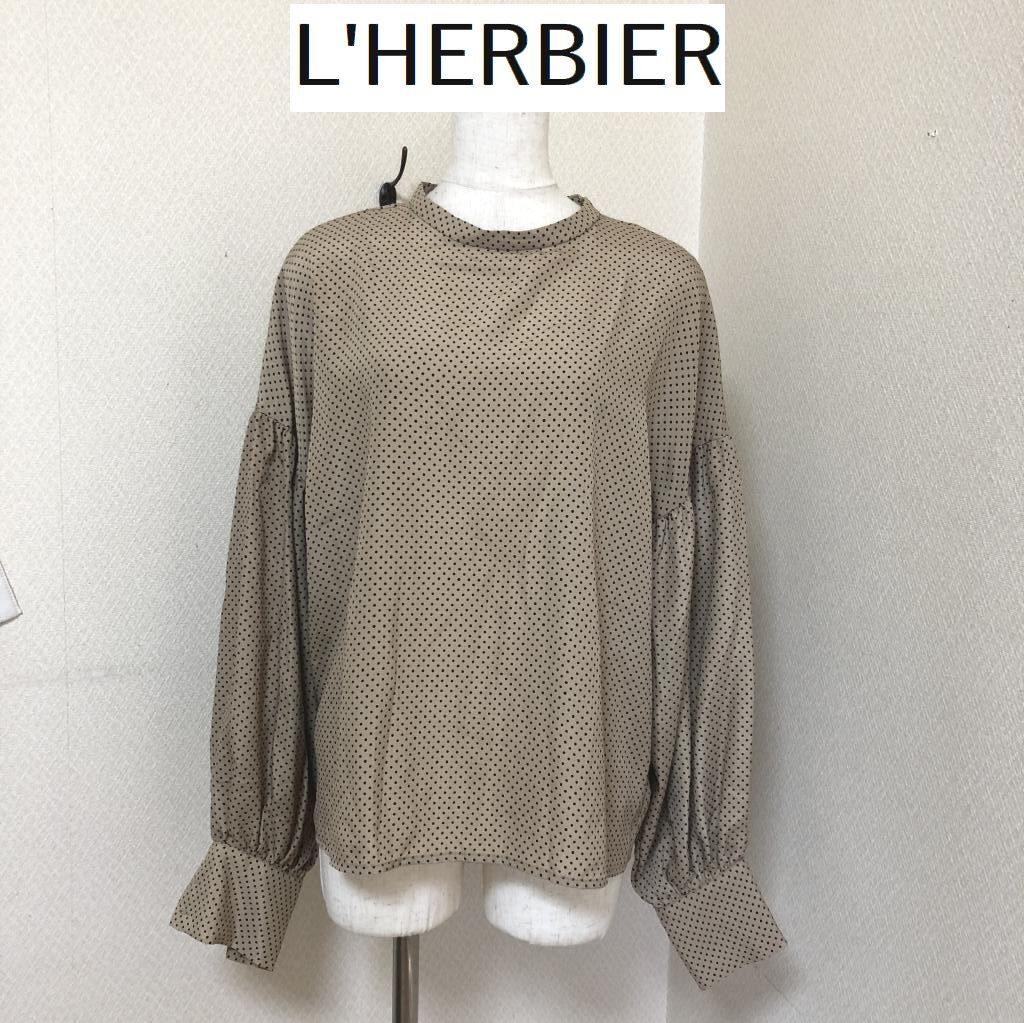 L'HERBIER エルビエ レディース ブラウス 長袖 ボリュームスリーブ ハイネック ベージュ 水玉 ドット