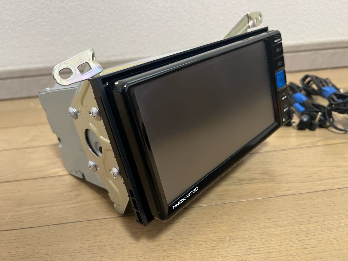 Yahoo!オークション - 超美品 トヨタダイハツ純正メモリーナビ NMZK-W7