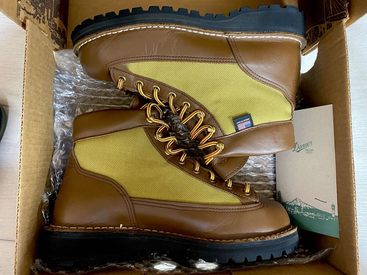 ☆お買い得☆使用僅か極美品☆白タグ Danner ダナーライト ☆お買い得☆使用僅か極美品☆白タグ Danner ダナーライト
