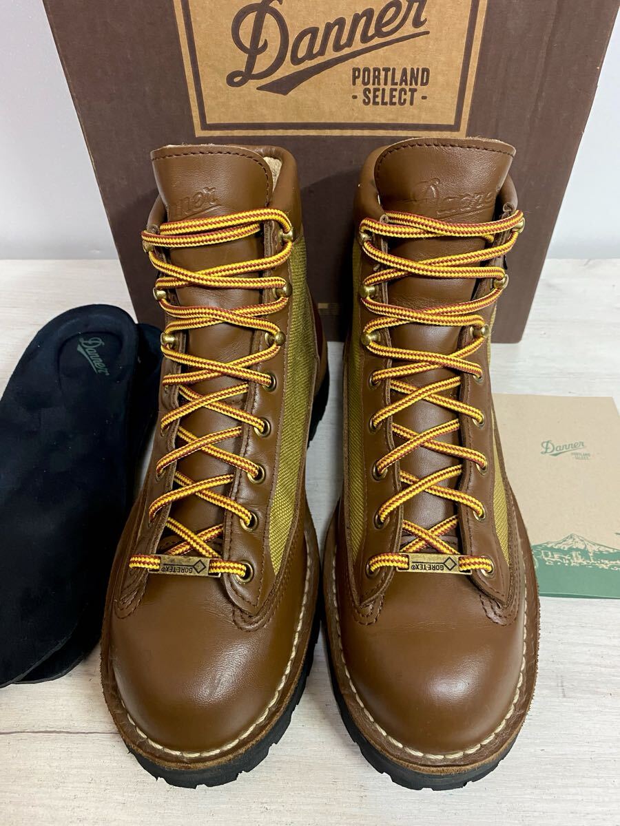☆お買い得☆使用僅か極美品☆白タグ Danner ダナーライト ☆お買い得☆使用僅か極美品☆白タグ Danner ダナーライト