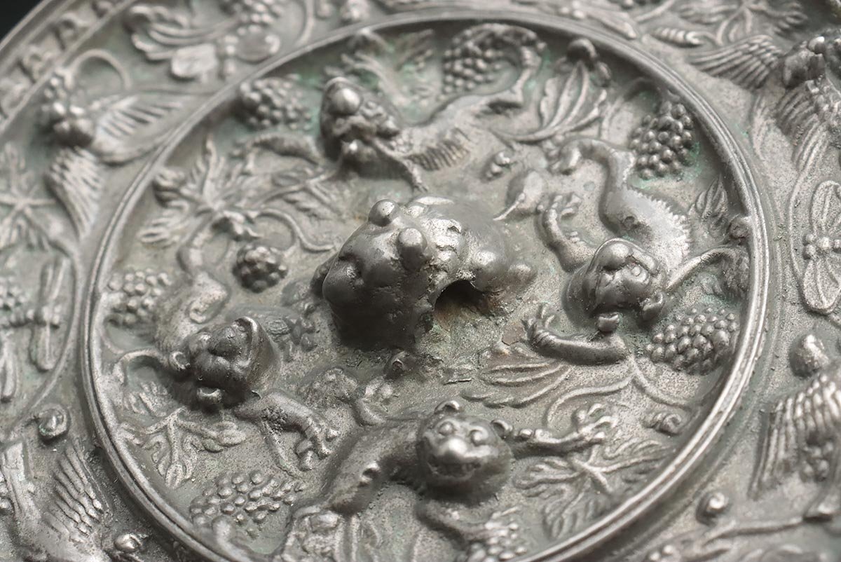 唐物 中国古玩【唐宋 獣葡萄鏡】 銅鏡 古鏡 時代保証(ZM495 唐物 中国古玩【唐宋 獣葡萄鏡】 銅鏡 古鏡 時代保証(ZM495