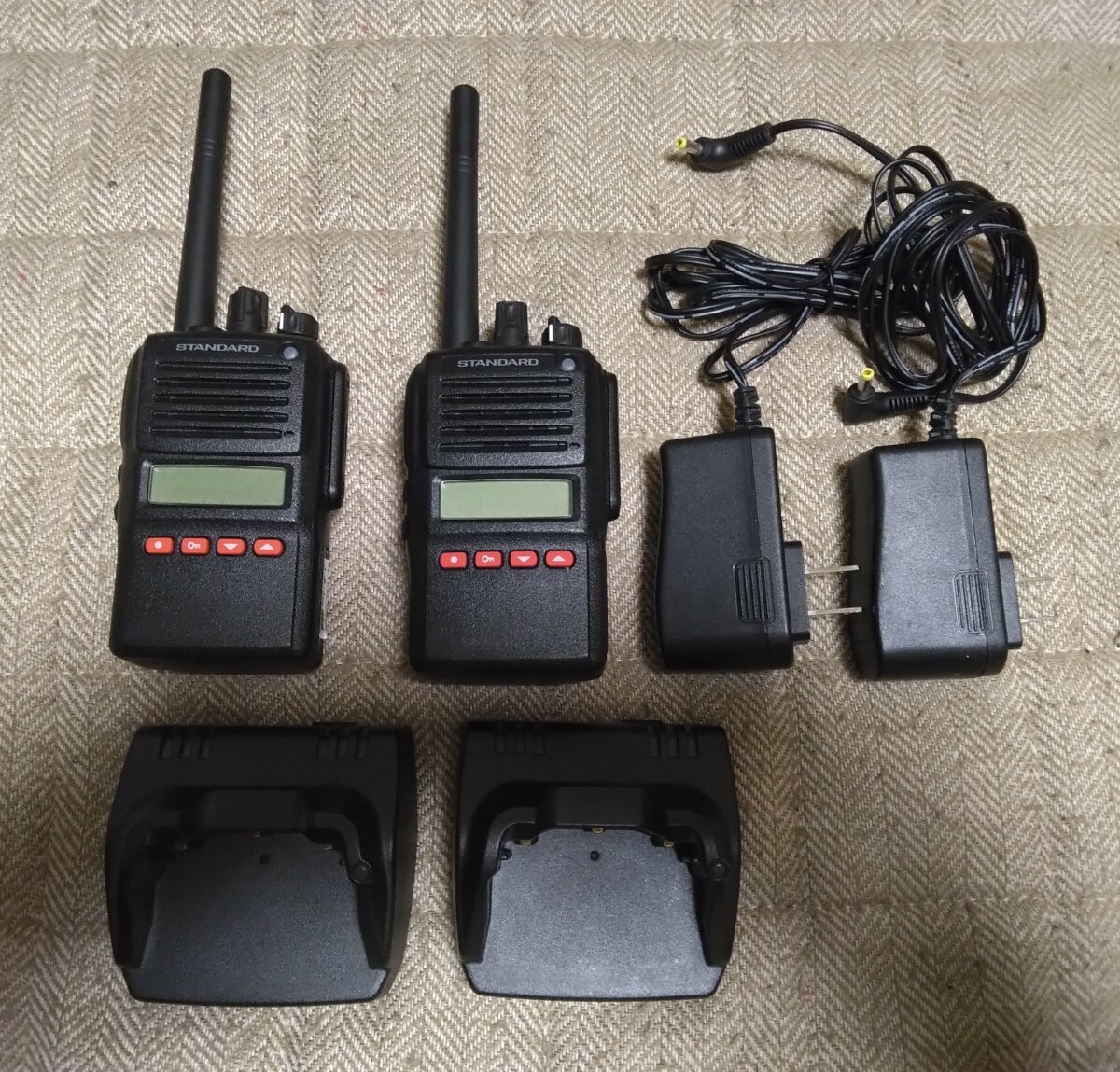 八重洲無線 デジタル簡易無線機 VXD-10 2台セット 5W STANDARD 八重洲無線 デジタル簡易無線機 VXD-10 2台セット 5W STANDARD