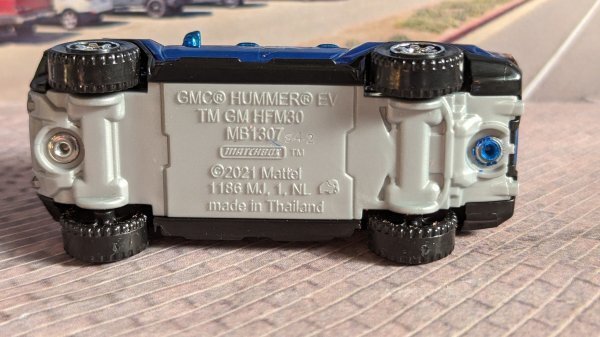即決☆☆MB ルース GMC HUMMER EV ハマーEV マッチボックス MATCHBOX