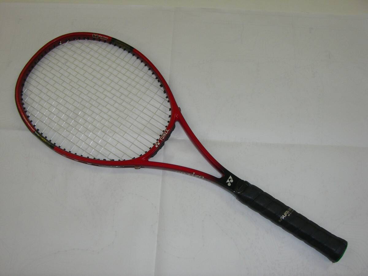 ガット張りたて、希少ミッドサイズ★名品ヨネックスYONEX RDTi70 赤ラケ88 G3相当 340g フェアウェイ黒レザーグリップ キズ有