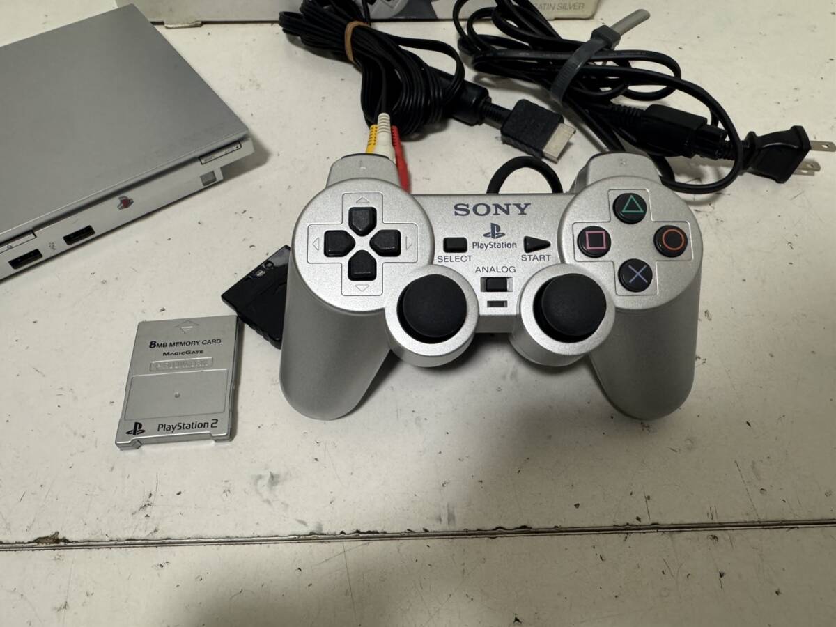 ソニー 薄型 PS2 本体セット SCPH-90000 SS サテンシルバー ソニー 薄型 PS2 本体セット SCPH-90000 SS サテンシルバー