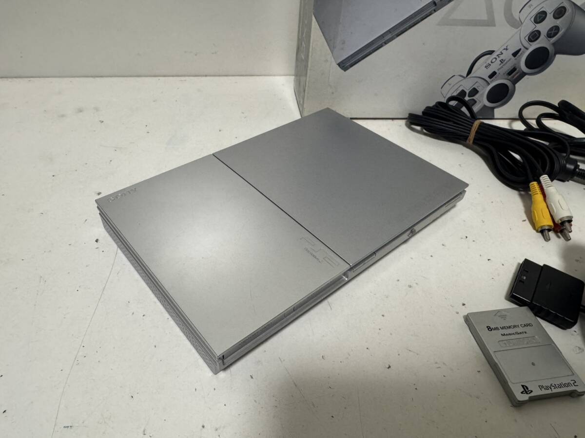 ソニー 薄型 PS2 本体セット SCPH-90000 SS サテンシルバー ソニー 薄型 PS2 本体セット SCPH-90000 SS サテンシルバー