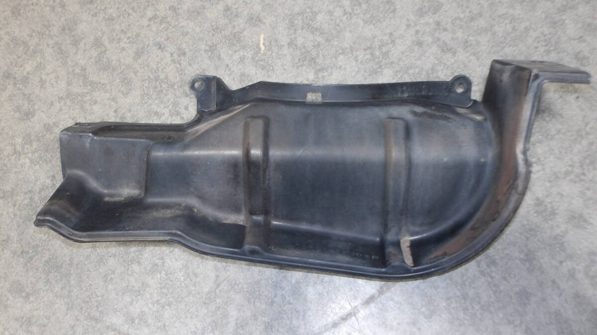 MH21SスズキAZワゴンR純正MH22Sエンジンルーム右フレーム部分ベルト カバー保護(hù)パネル ベルトカバー72393-58J0部品取り車(chē)あります
