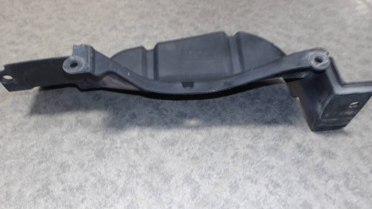 MH21SスズキAZワゴンR純正MH22Sエンジンルーム右フレーム部分ベルト カバー保護(hù)パネル ベルトカバー72393-58J0部品取り車(chē)あります