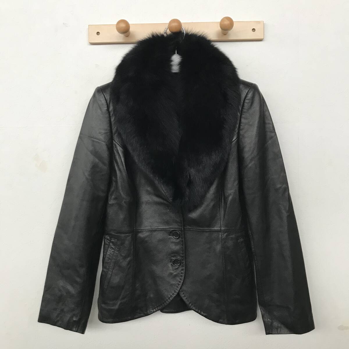 MATU:TA マトゥータ レディース ラムレザージャケット ブルーフォックスファー付き 美品(ほぼ未著用) size 11AR　BEC0304