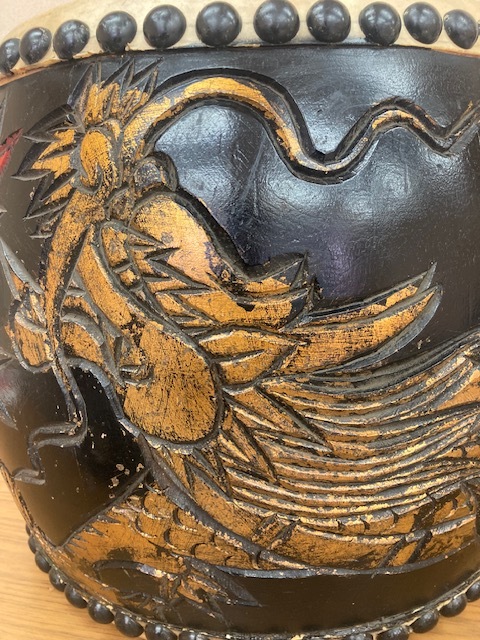 和太鼓 龍の彫刻 36.5(皮面)～44cmX高さ36.5cm 長胴太鼓