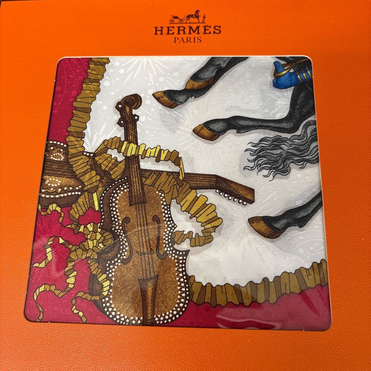 未開封 HERMES エルメス カレ90 LES FETES DU ROI SOLEIL 太陽王 未開封 HERMES エルメス カレ90 LES FETES DU ROI SOLEIL 太陽王