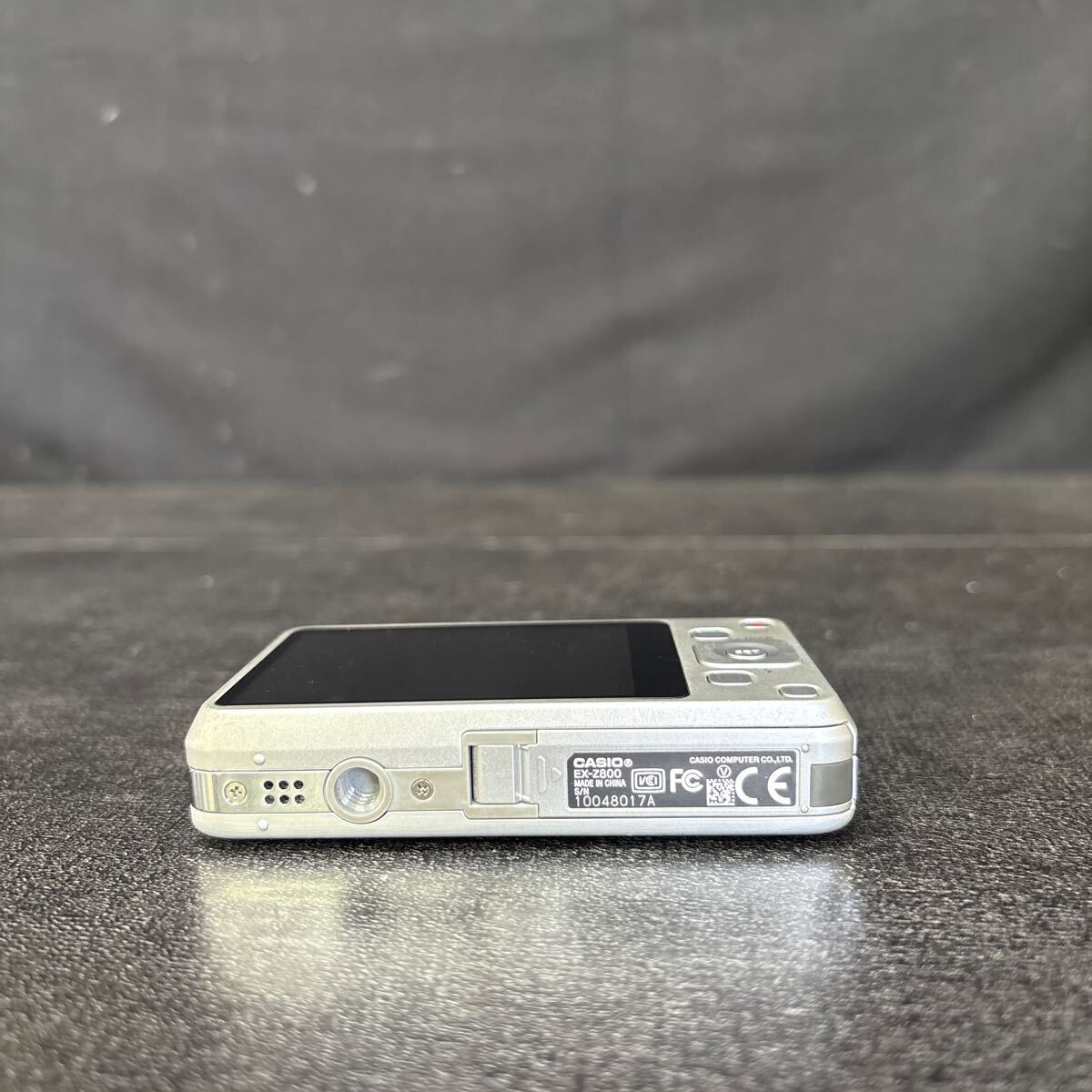 CASIO EXILIM EX-Z800 シルバー コンパクトデジタルカメラ CASIO EXILIM EX-Z800 シルバー コンパクトデジタルカメラ