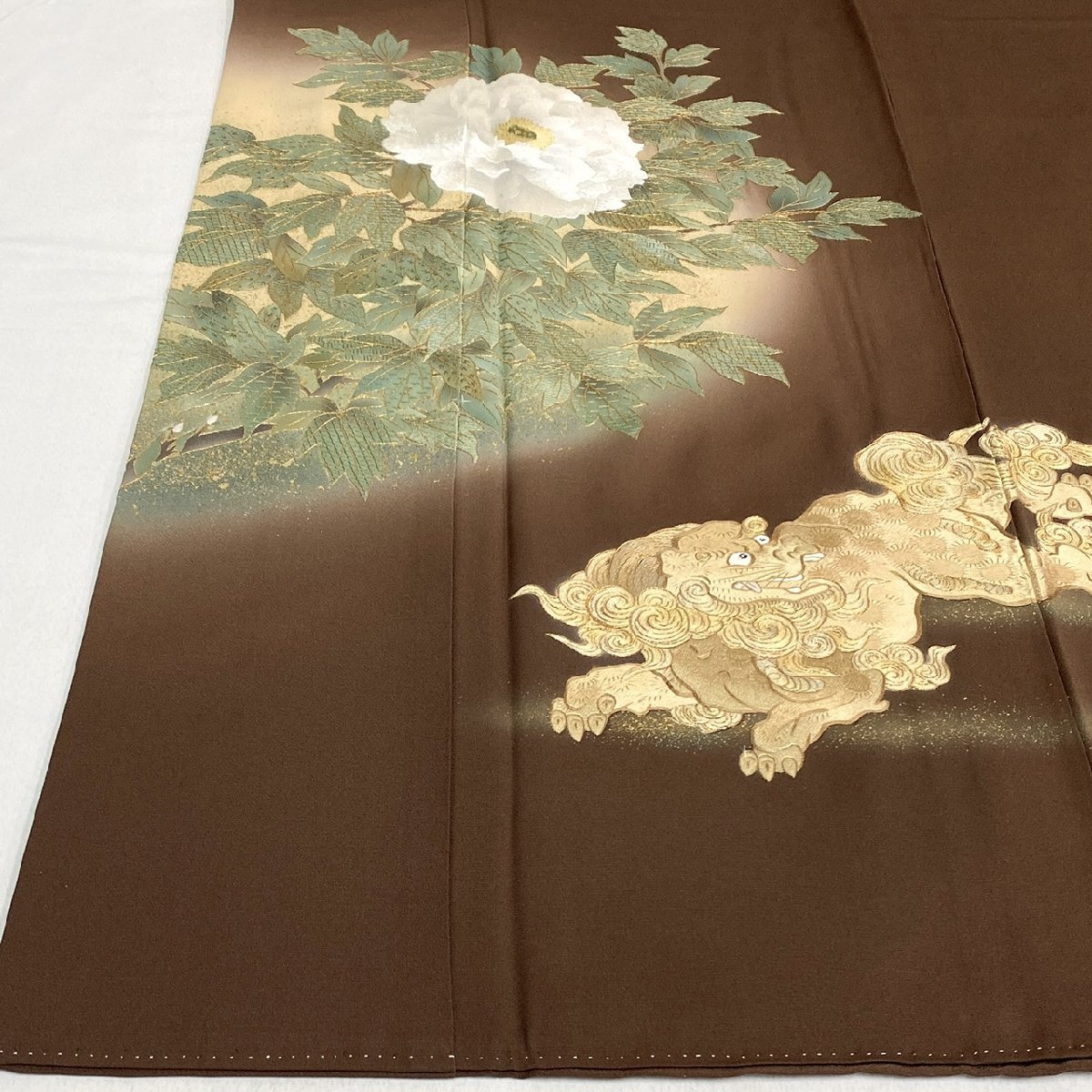 着物月花 総刺繍 蘇州刺繍 ぼかし染 狛犬 品のある花 色留袖 着物月花 総刺繍 蘇州刺繍 ぼかし染 狛犬 品のある花 色留袖