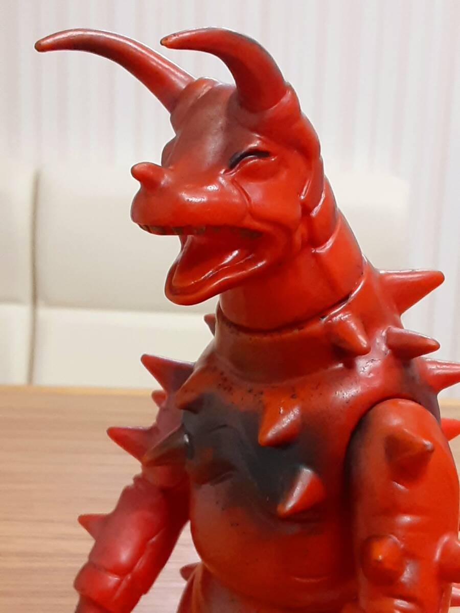 70年代ブルマァク製!帰ってきたウルトラマン怪獣☆グドン 70年代ブルマァク製!帰ってきたウルトラマン怪獣☆グドン