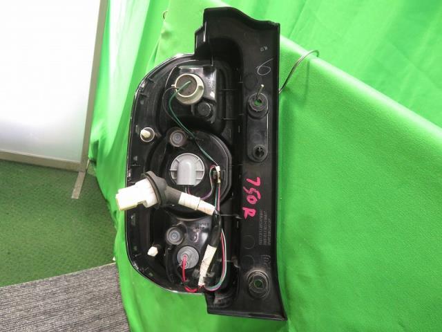 フレアクロスオーバー DBA-MS31S 右テールランプ 35603-65P0