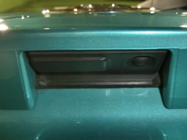 シエンタ 5BA-NSP170G バックドア.リヤゲート 6W9 ラディアントグリーン