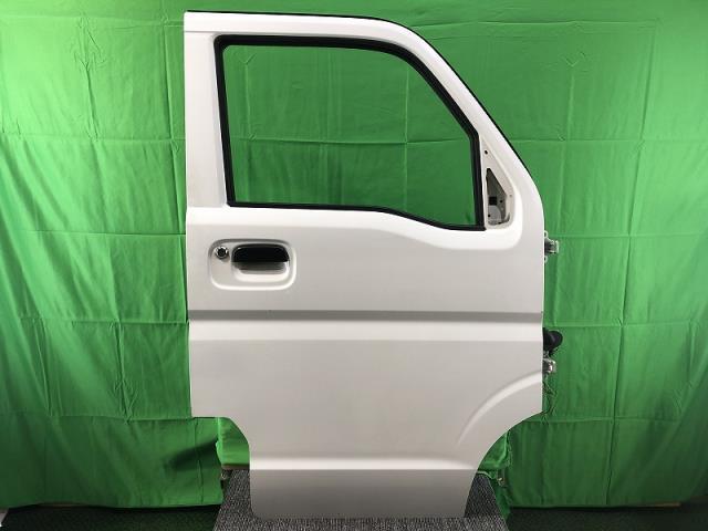 NV100クリッパー HBD-DR17V 右フロントドア 26U 白 スペリアホワイト