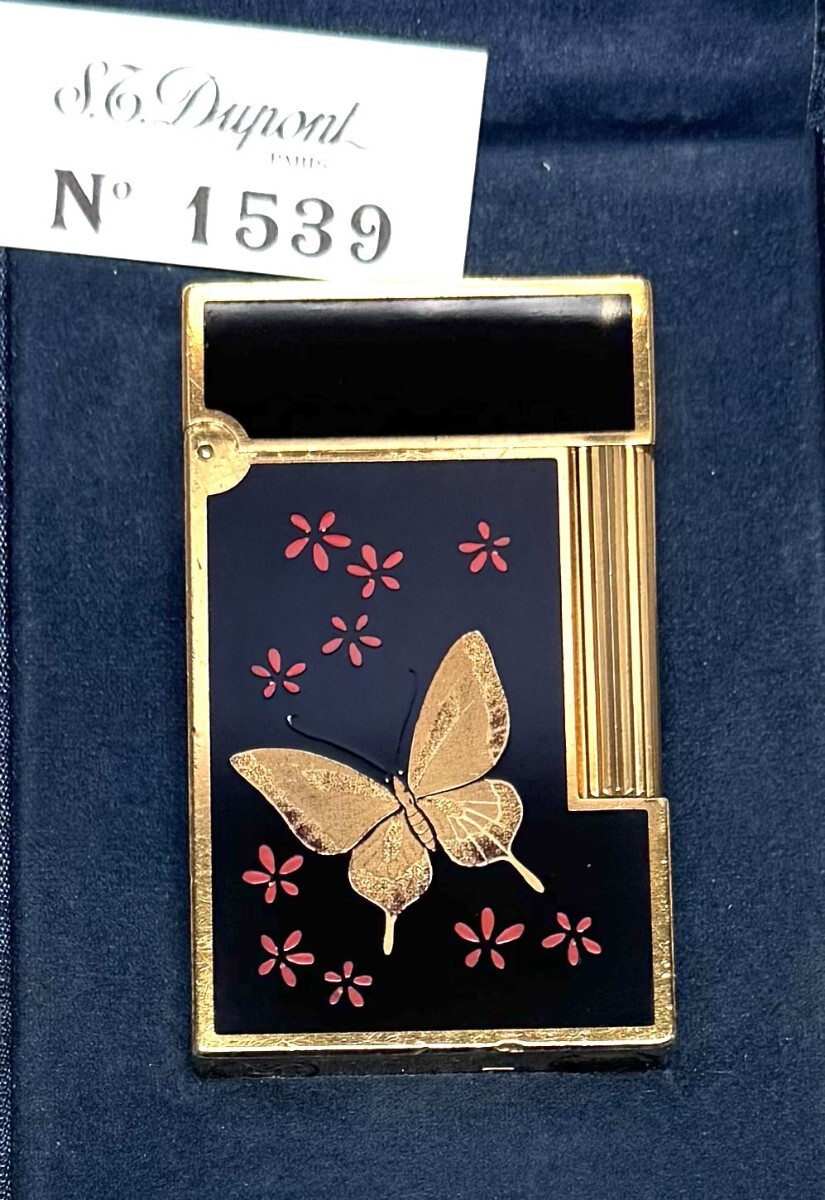 デュポンライターライン2。純正漆、本金蒔絵。揚羽蝶。100 デュポンライターライン2。純正漆、本金蒔絵。揚羽蝶。100