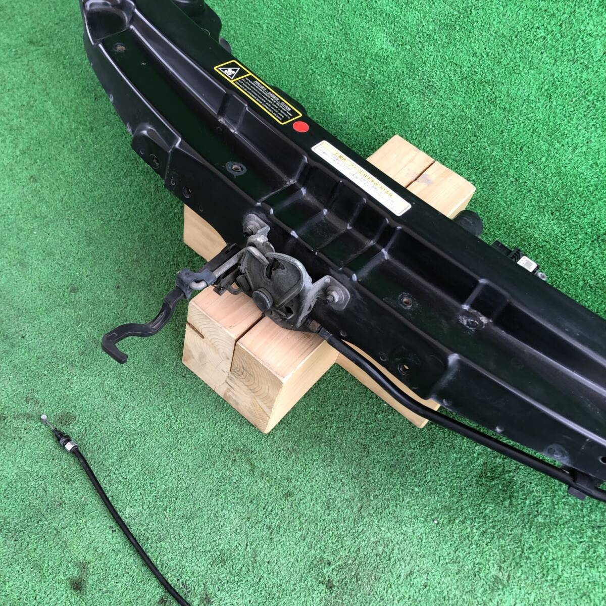 210885-21 アルファロメオ ブレラ 93932S 純正 アッパーコアサポート ラジエーターコアサポート V6 3.2L 6MT 4WD 939A000_画像4