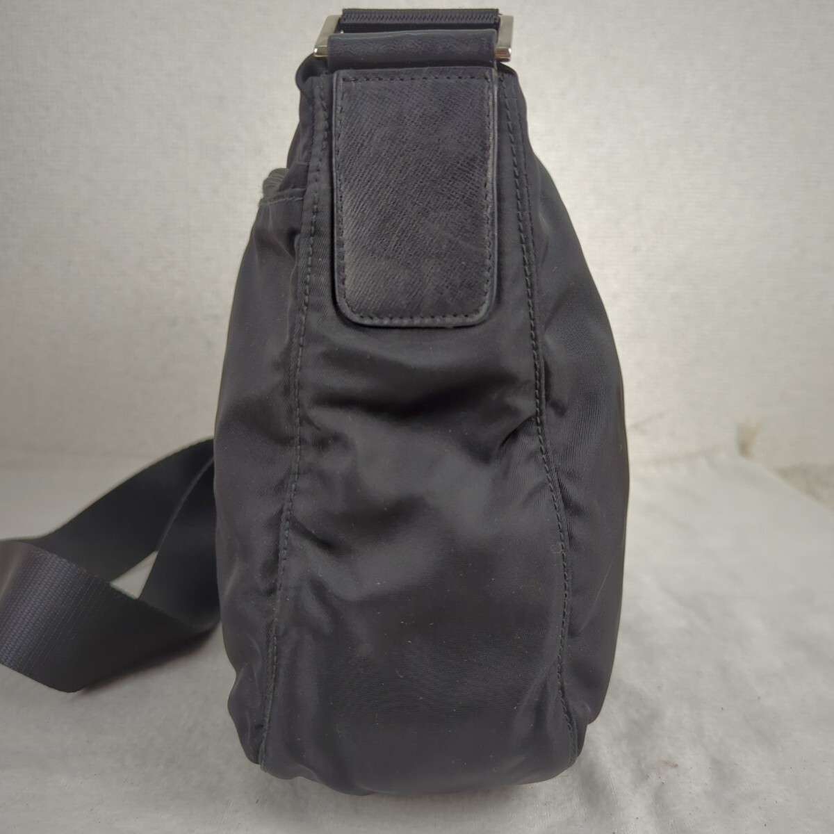 美品】1円 スタート PRADA プラダ ナイロン レザー ショルダー 美品】1円 スタート PRADA プラダ ナイロン レザー ショルダー