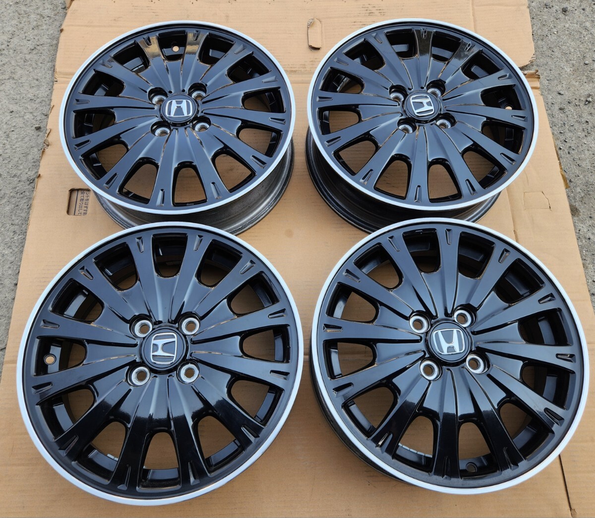 ホンダN-BOX純正15インチ タイヤ&ホイール4本セット【カスタム ホンダN-BOX純正15インチ タイヤ&ホイール4本セット【カスタム