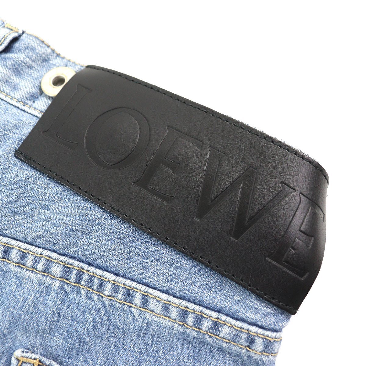 未使用品△LOEWE ロエベ D2292310IB ロゴレザーパッチ ボタンフライ サイドポケット クロップド ワイドレッグ デニムパンツ 32 正規(guī)品