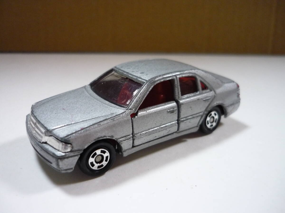 [管00]ミニカー 1/60 メルセデスベンツ Cクラスタイプ(グレー) 1994「トミカ No.92」タカラトミー ミニチュア