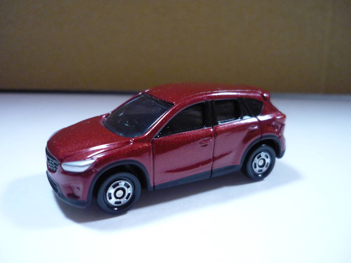 [管00]ミニカー 1/66 マツダ CX-5 (レッド/) 2012「トミカ No.82」 タカラトミー ミニチュア