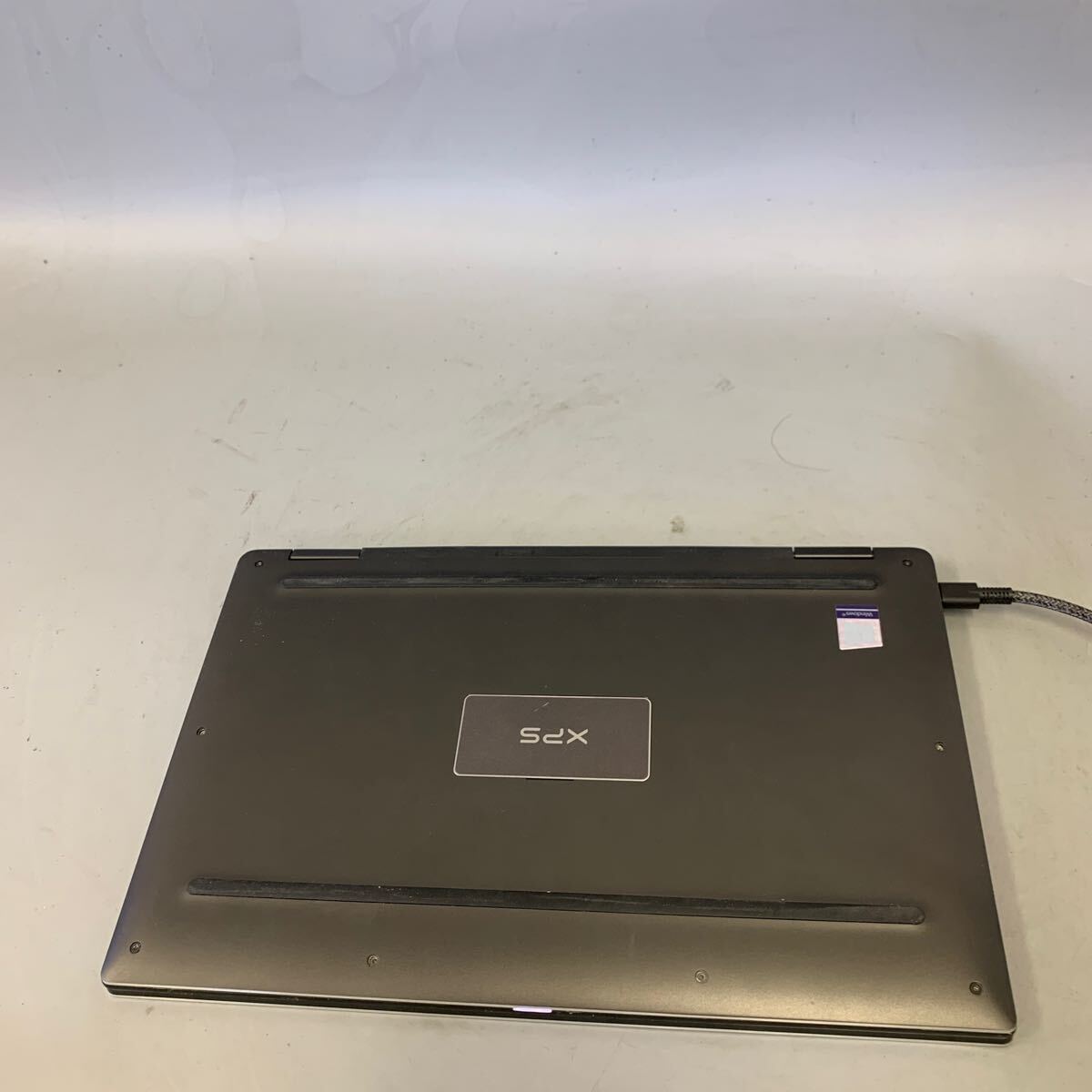JK6404 DELL XPS 13 9365/Core i5-8200Y 1.30GHz /メモリー：8/SSD:無(wú)し/BIOS確認(rèn)だけ/ネジ欠