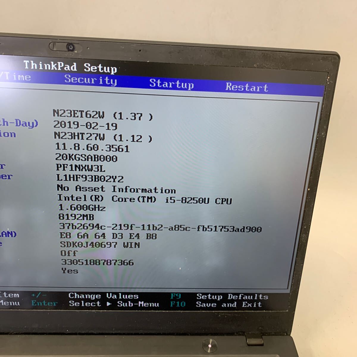 JK6563 Lenovo Thinkpad X1 Carbon /Core i5-8250U 1.60Ghz /メモリー：8GB/SSD:無し/BIOS確認(rèn)だけ/キー欠、畫面ホワイトスポート