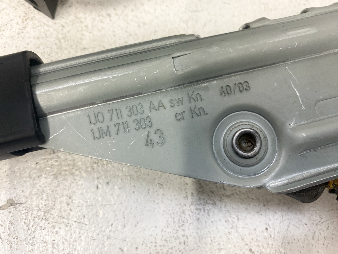 VW ニュービートル ターボ GH-9CAWU 右H 純正 サイドブレーキレバー