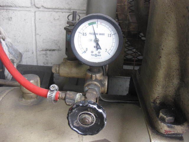 東芝 2.2KW エアーコンプレッサー TOSCONSP105-22t8最高使用圧力 東芝 2.2KW エアーコンプレッサー TOSCONSP105-22t8最高使用圧力