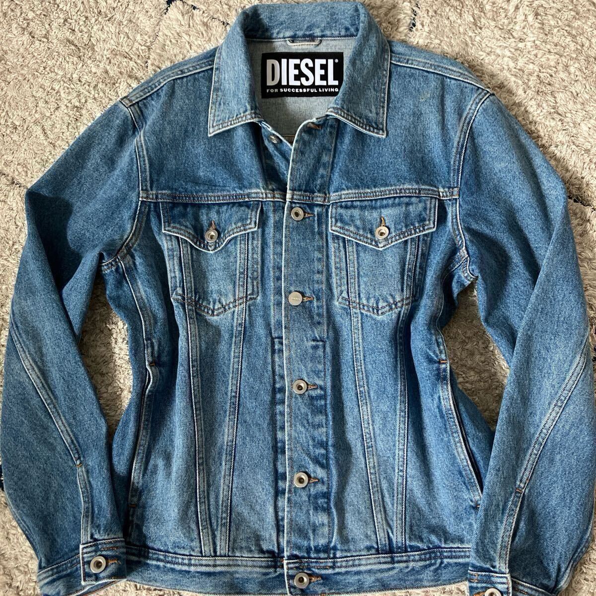 極美品◇ XLサイズ相当!DIESEL ディーゼル デニムジャケット 極美品◇ XLサイズ相当!DIESEL ディーゼル デニムジャケット