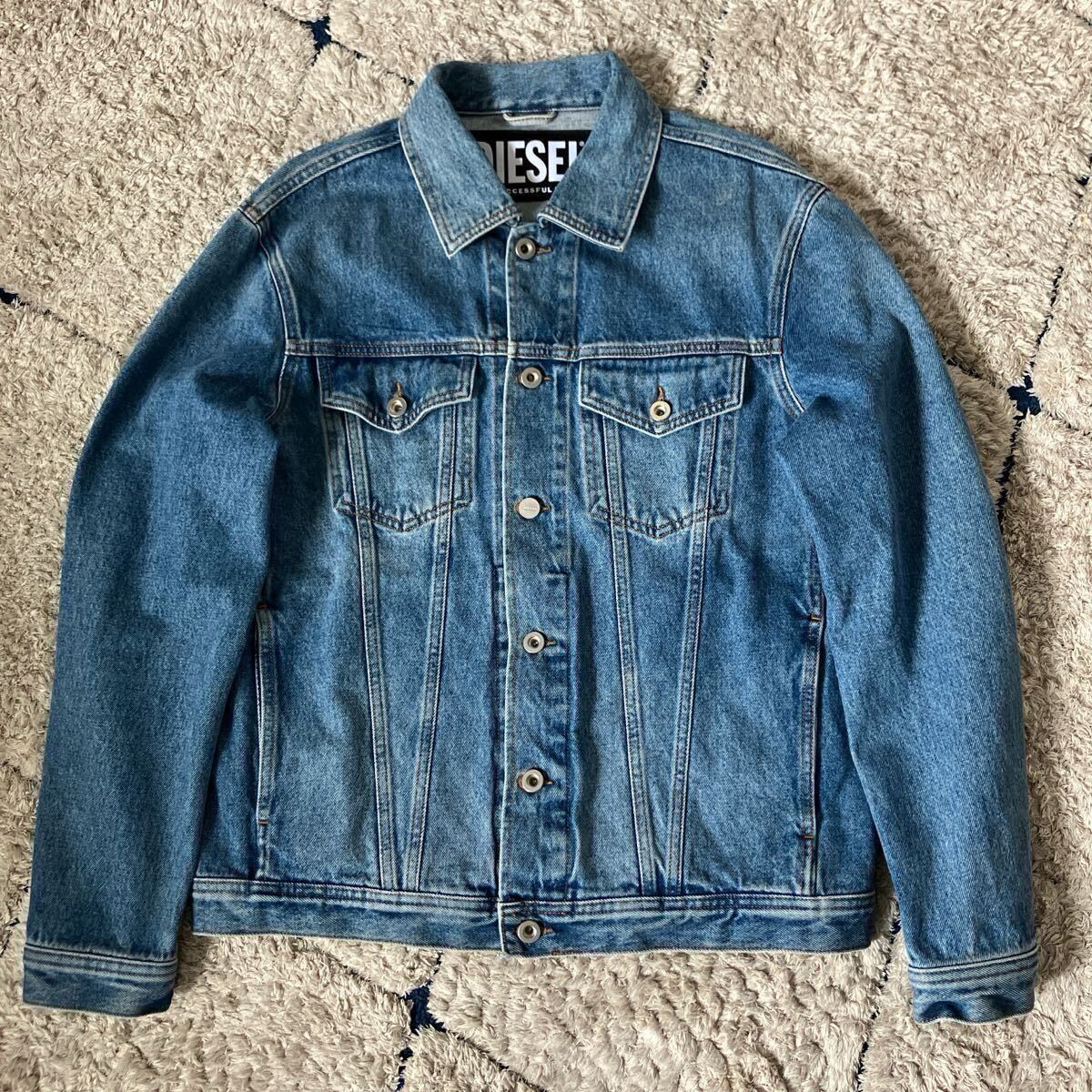 極美品◇ XLサイズ相当!DIESEL ディーゼル デニムジャケット 極美品◇ XLサイズ相当!DIESEL ディーゼル デニムジャケット