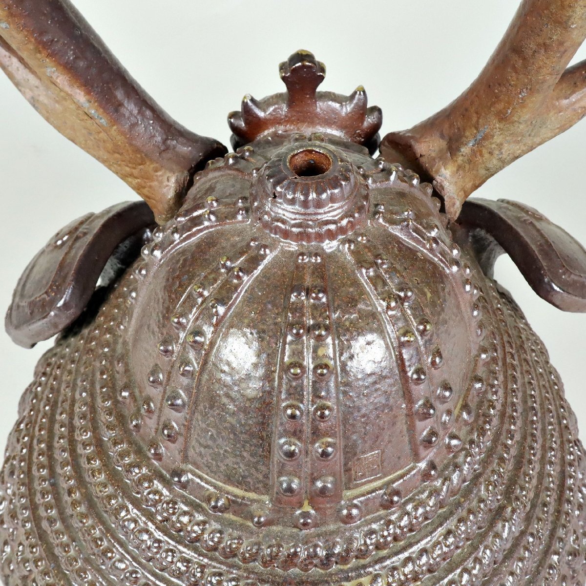 木村長十郎友敬 備前焼 兜置物 床飾 刀掛 骨董品 古美術品 木村長十郎友敬 備前焼 兜置物 床飾 刀掛 骨董品 古美術品