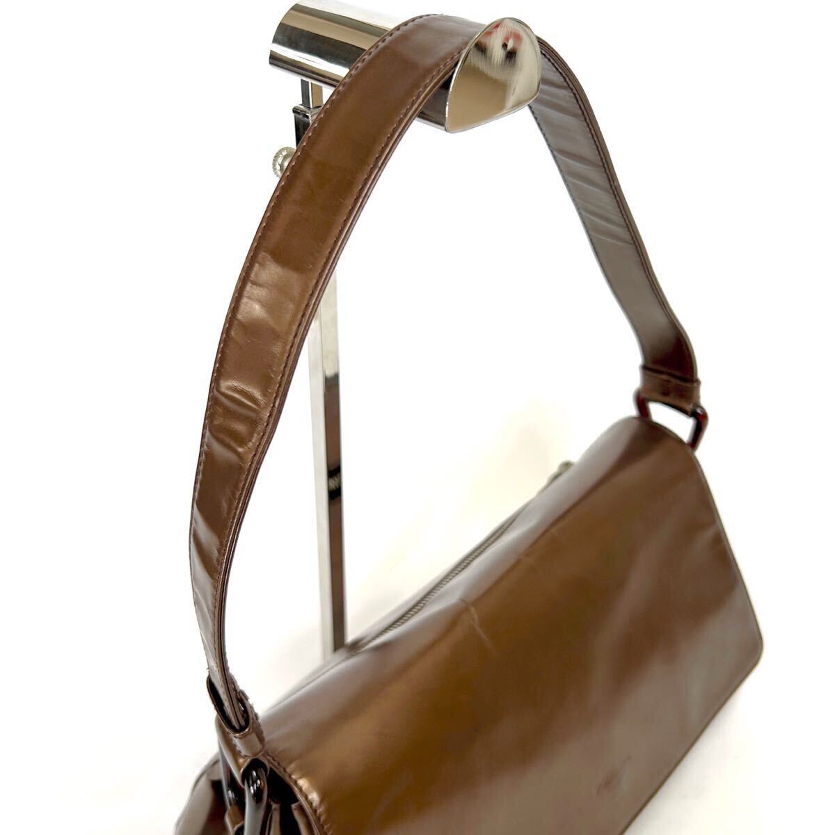 【PRADA】関税込☆レザーショルダーホーボーバッグ ブラウン プラダ PRADA ワンショルダーバッグ ブラウン ゴールド レザー