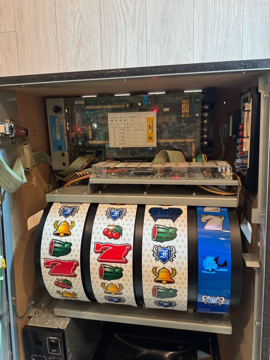 希少!山佐 パチスロ実機 4号機 ファウスト コイン不要機 希少!山佐 パチスロ実機 4号機 ファウスト コイン不要機