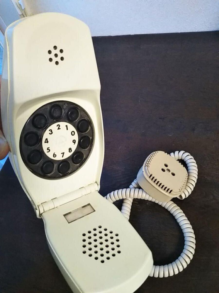 イタリア　“Grillo“ 電話1965年　フィアット/アルファロメオ/ランチア　ランボルギーニ　フェラーリ　マセラテ?！ˉⅴΕ去鹰ⅴ螗? bimg=