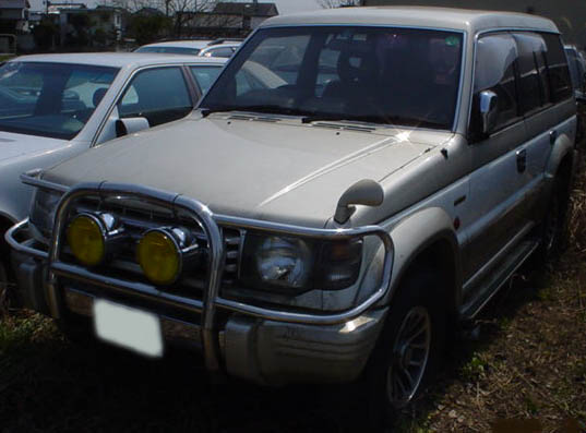 この部品取り車から外しました