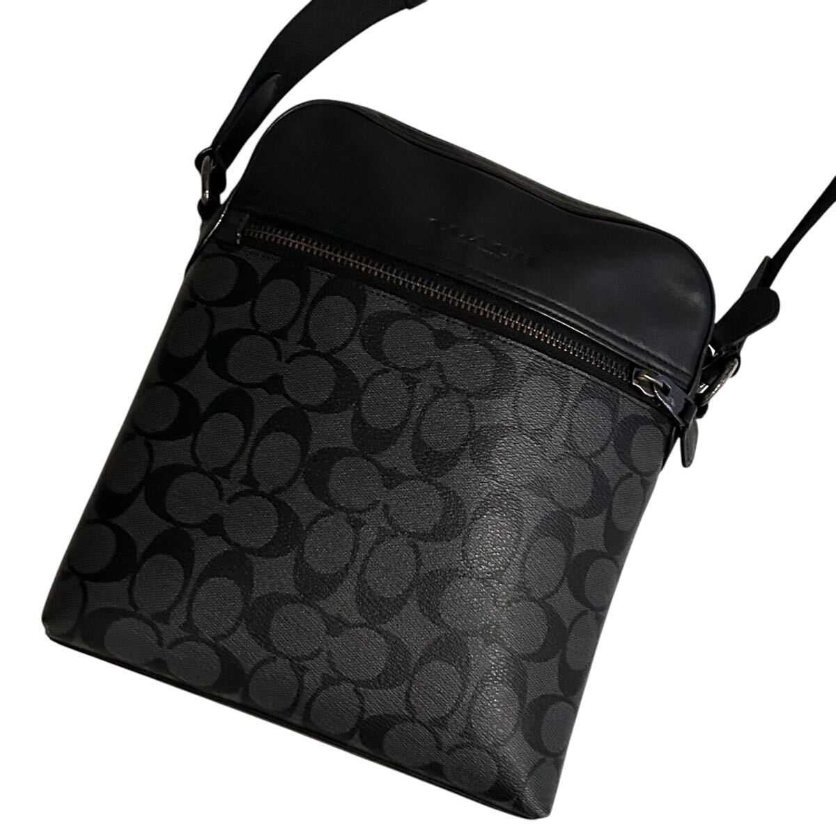 1円〜【入手困難品】定価10万円 コーチ COACH ボディバッグ