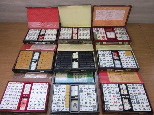 F-044 中古品 ジャンク品 麻雀牌 まとめ売り マージャン レトロ F-044 中古品 ジャンク品 麻雀牌 まとめ売り マージャン レトロ