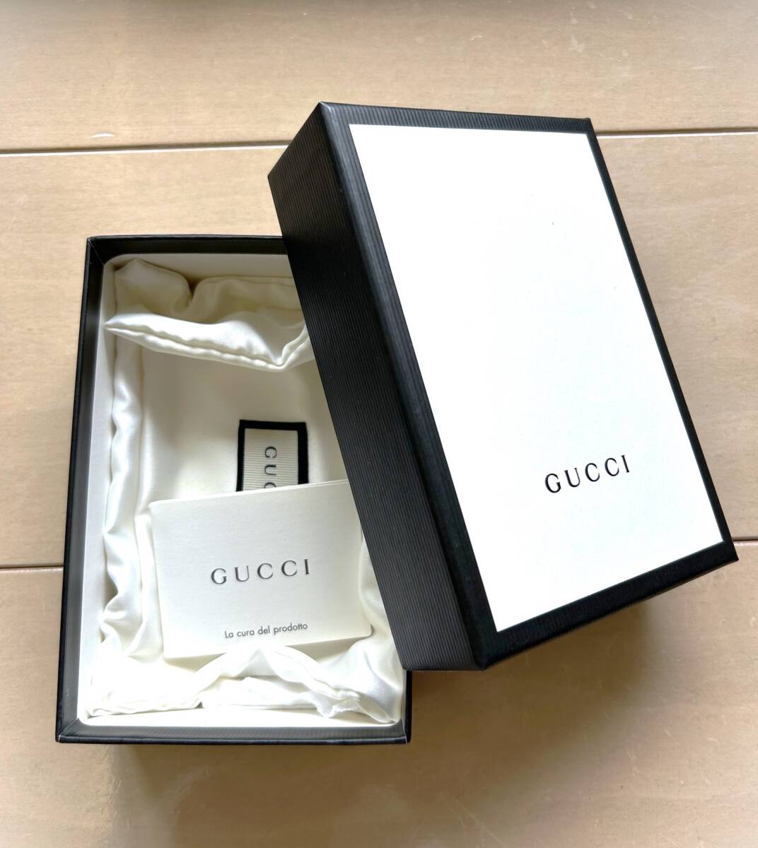 新品同様?正規(guī)品★GUCCI グッチ　保存箱+布袋　収納ケース　ジュエリー他?小物ケース★