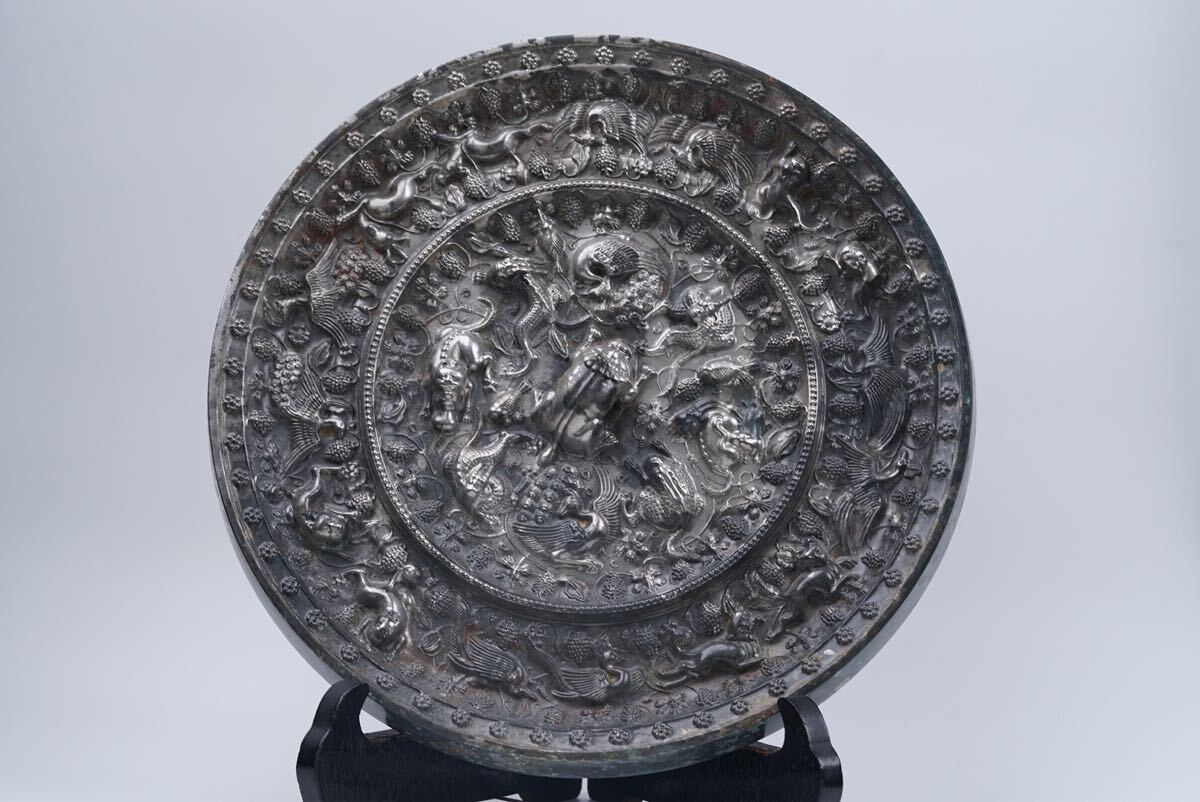 竹華】中国古美術 唐時代 銅鏡 古鏡 海獣葡萄鏡 超大幅 銅製 竹華】中国古美術 唐時代 銅鏡 古鏡 海獣葡萄鏡 超大幅 銅製