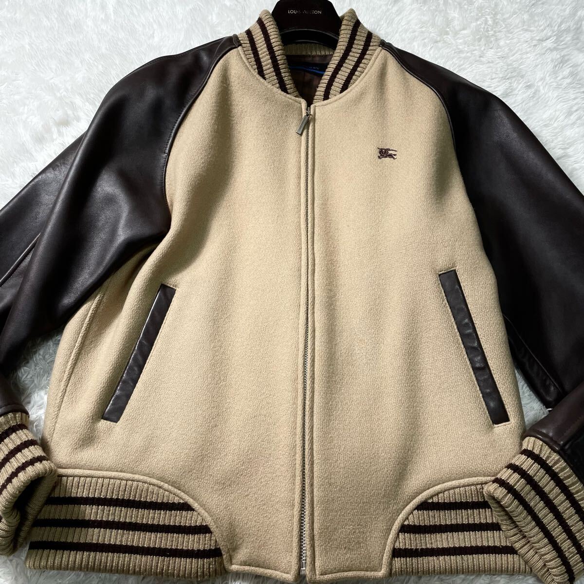 美品/本革◎ バーバリーロンドン スタジャン ノバチェック 美品/本革◎ バーバリーロンドン スタジャン ノバチェック