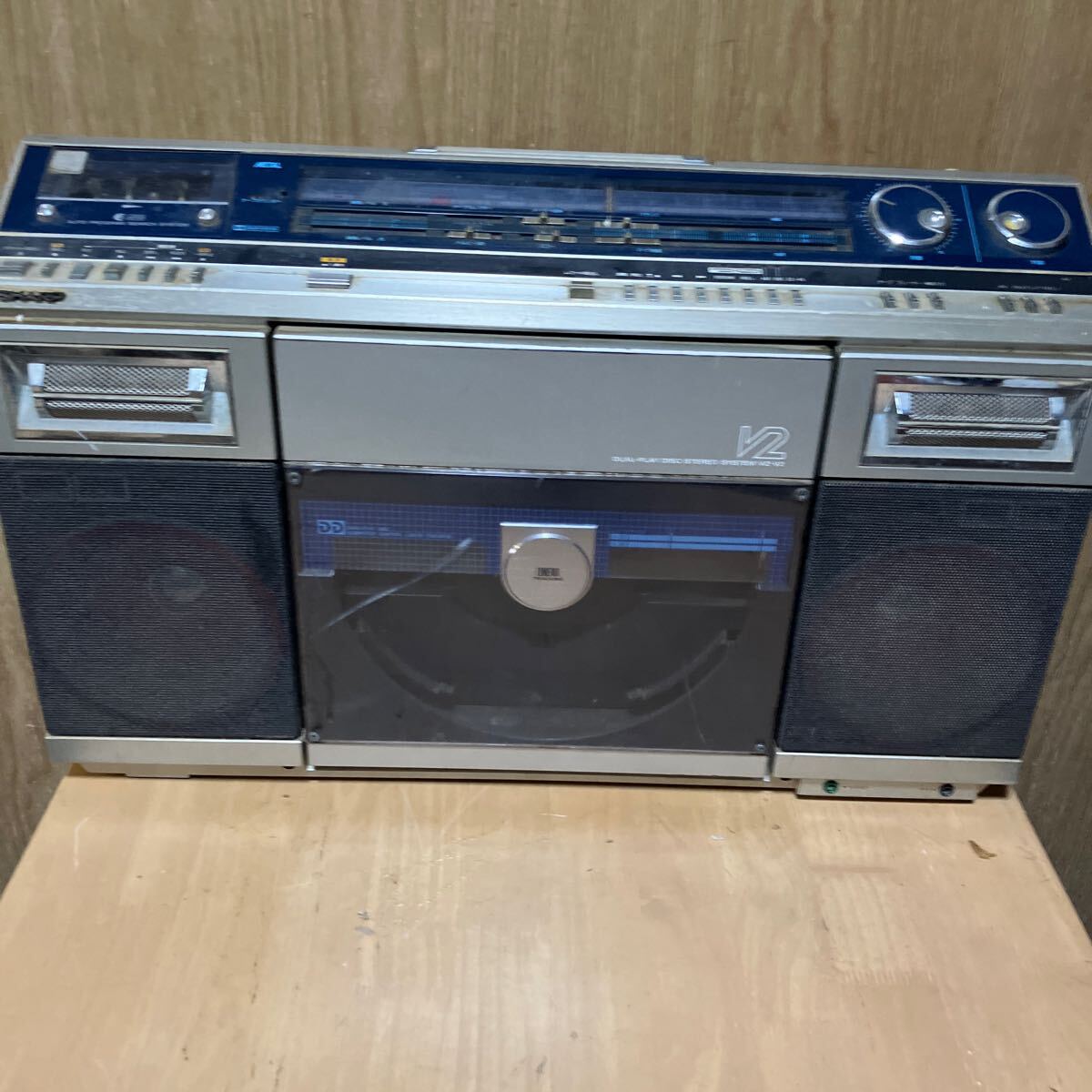 Sharp VZ-V2 ラジカセ レコード カセット ラジオ 両面演奏 Sharp VZ-V2 ラジカセ レコード カセット ラジオ 両面演奏